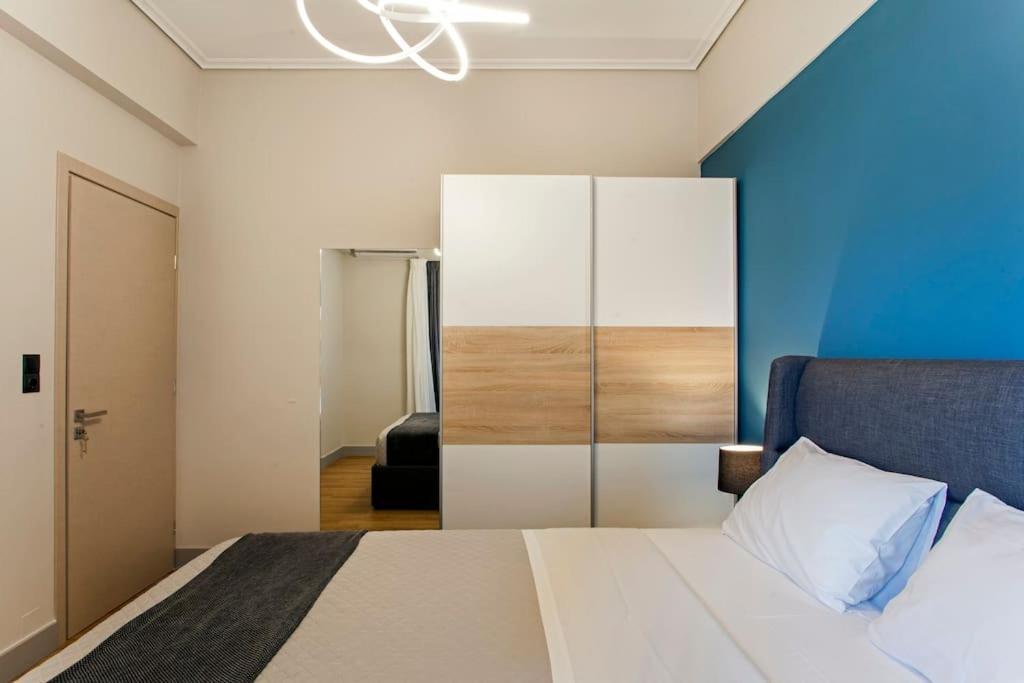 Minimal Loft Art With Sea View Over Heraklion Harbour Buitenkant foto